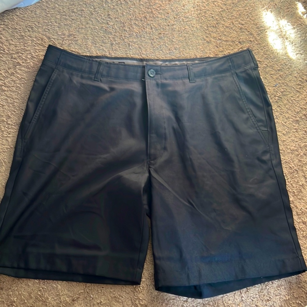 Men’s Dress shorts, from Haggar in motion, size 40
